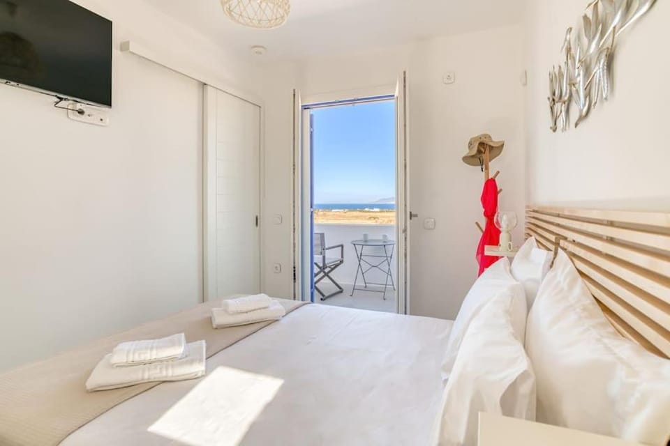Paros Sea View Eco - Aetherian Ciel Villas, Cymo House in Paros, Greece