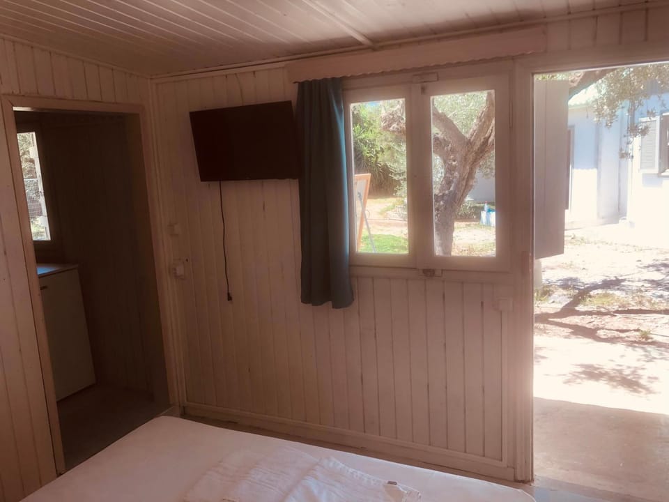 Barreira Beachfront Rooms 6 House in Messenia