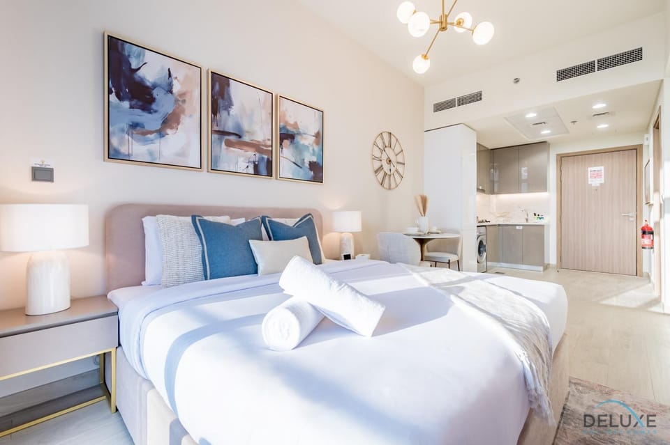 Bed, Dining area, Bedroom, kitchen