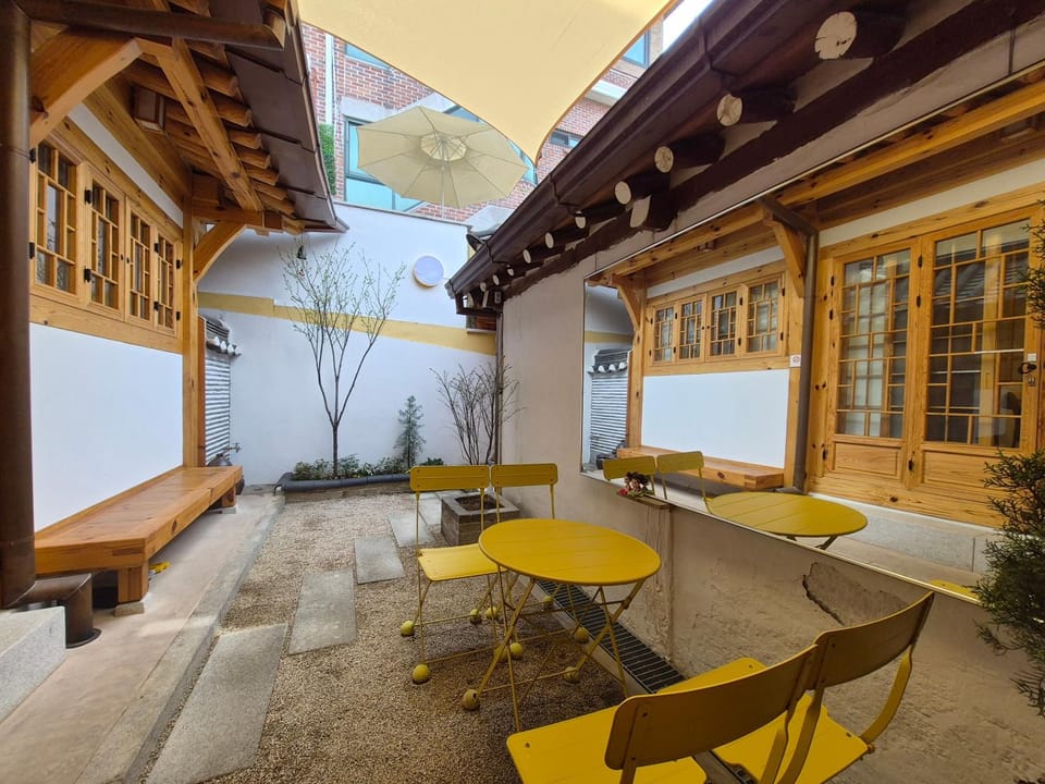 Patio, Day