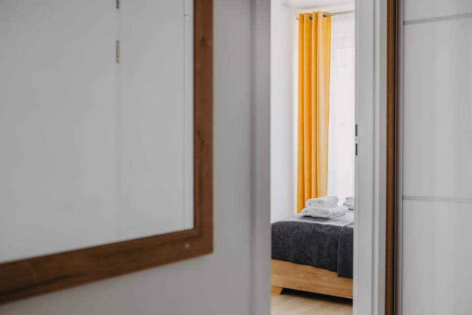 Bedroom, wardrobe