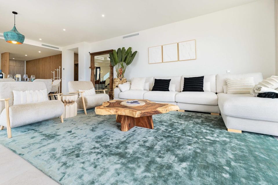 Casa Sol Luxury Rooftop Penthouse Gym Spa Pools Apartment in Marbella
