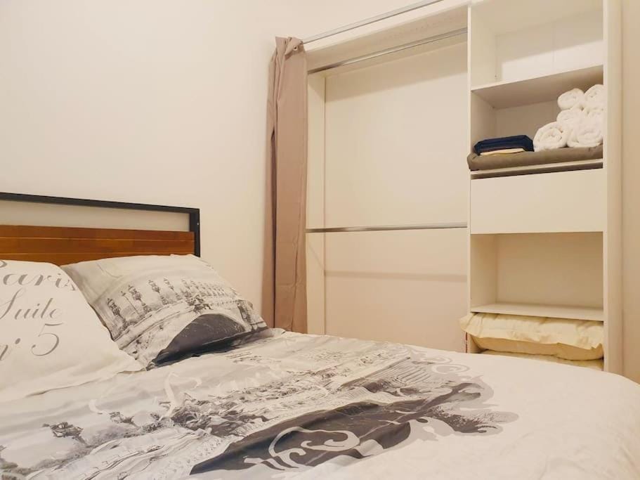 Bed, Photo of the whole room, Bedroom, towels, wardrobe