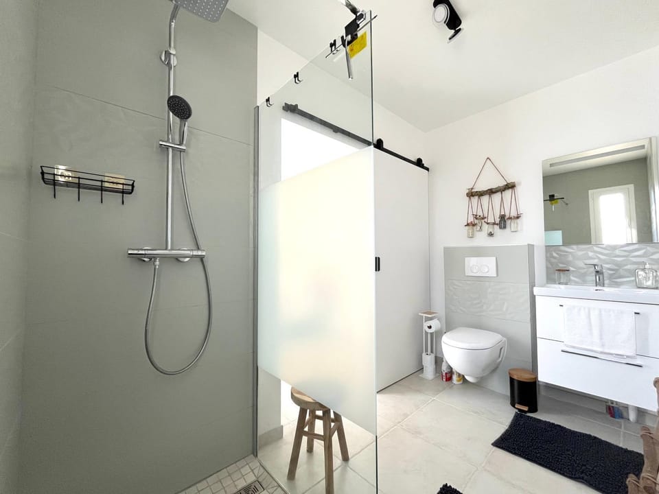 Toilet, Bathroom