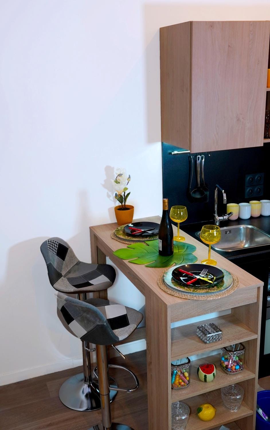 Blissful Escape in Palaiseau, 20 Mins de Paris Apartment in Massy