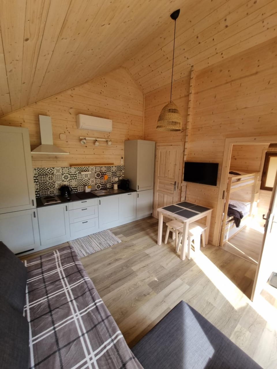 Communal lounge/ TV room, Kitchen or kitchenette, Dining area