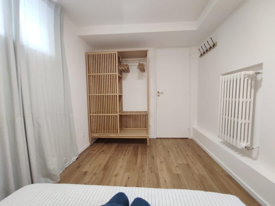 Photo of the whole room, wardrobe