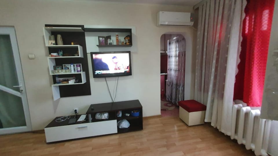 TV and multimedia, Living room, air conditioner