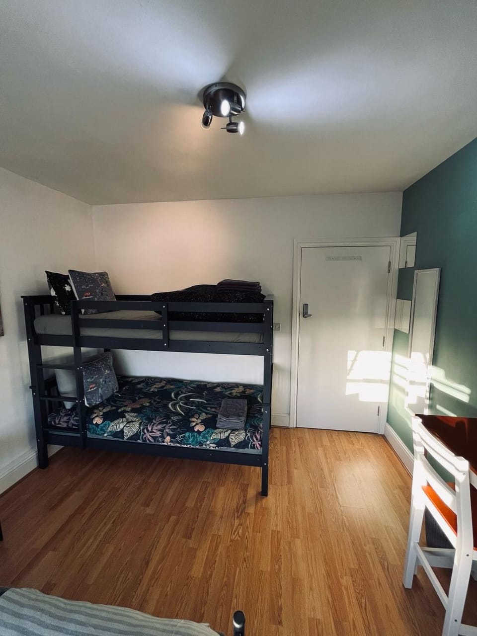 Bed, Photo of the whole room, Bedroom, bunk bed