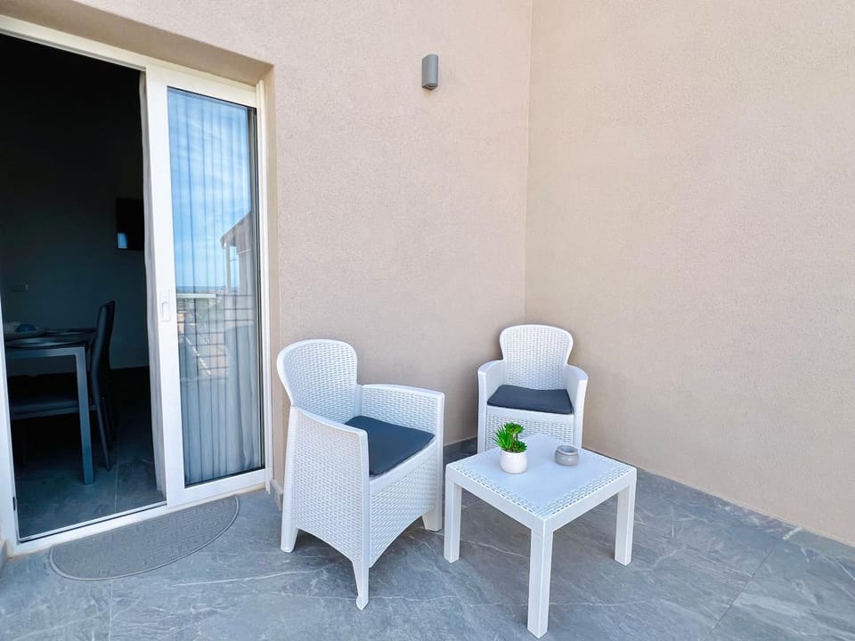 View (from property/room), Balcony/Terrace