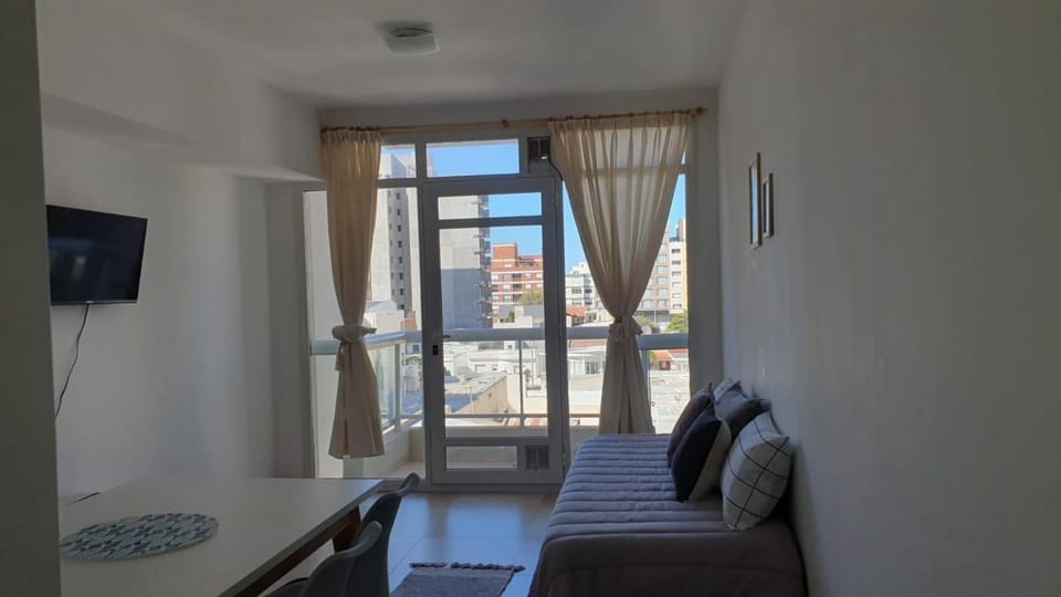 Bed, TV and multimedia, Balcony/Terrace, Living room, Photo of the whole room, Dining area