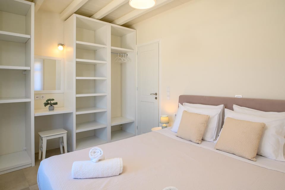 Bed, Photo of the whole room, Bedroom, towels, wardrobe
