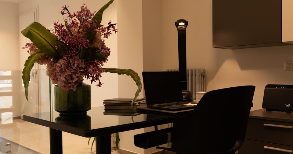 Lobby or reception, Internal: Not applicable to any particular room