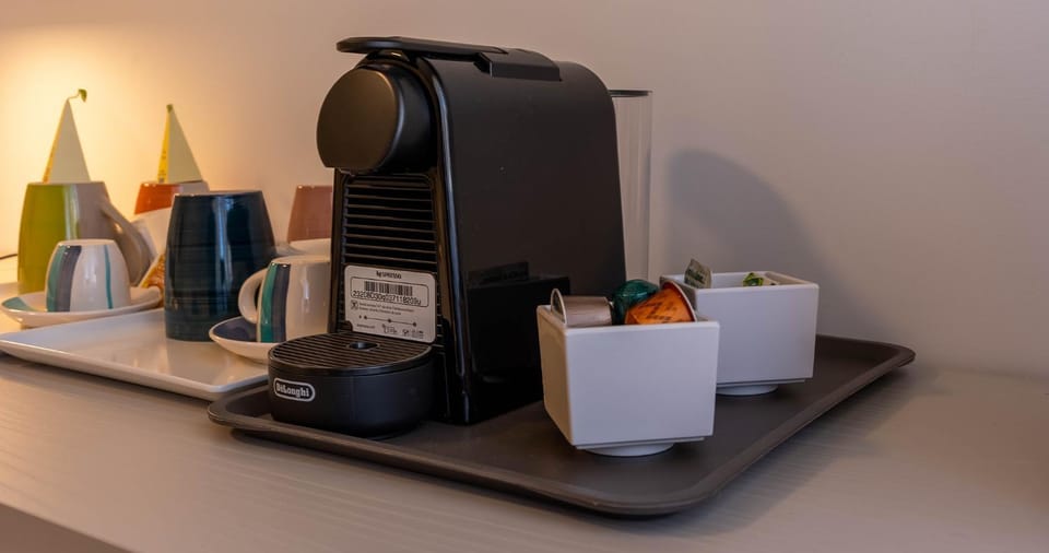 Coffee/tea facilities, Internal: Not applicable to any particular room