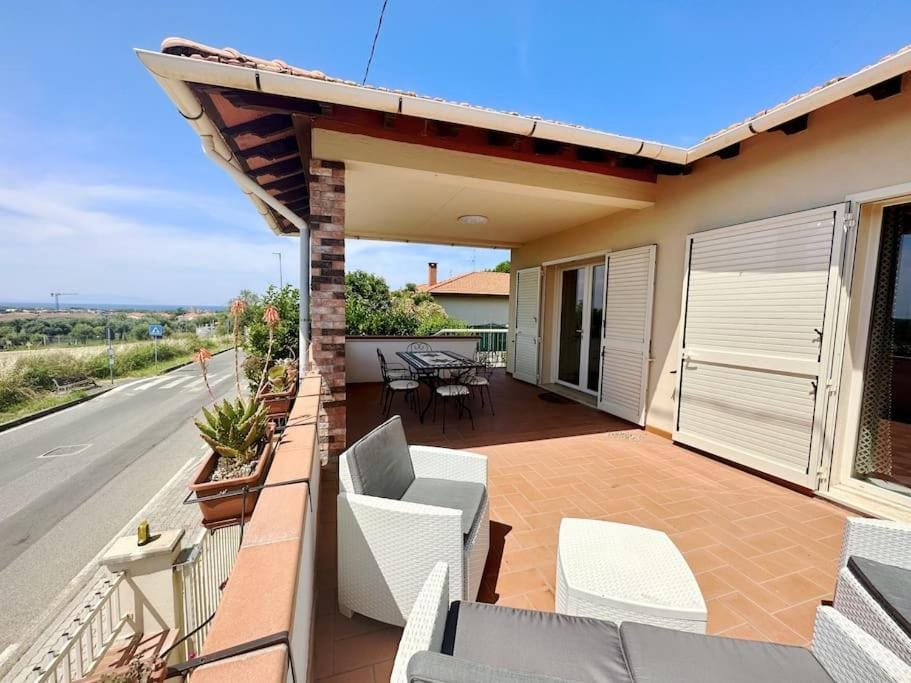 Property building, Patio, View (from property/room), Balcony/Terrace, Dining area