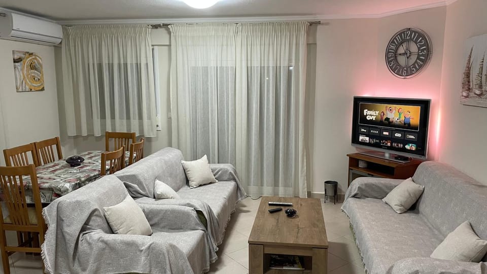 TV and multimedia, Seating area