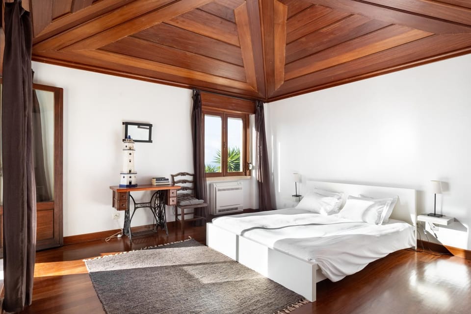 View (from property/room), Bedroom, air conditioner
