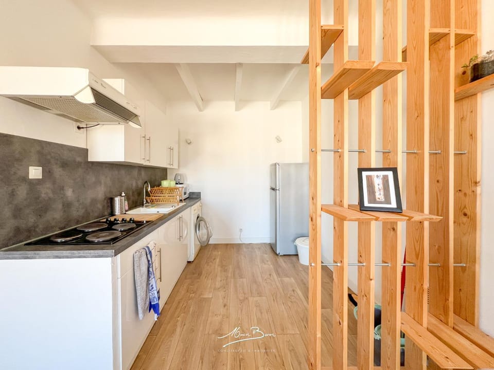 Kitchen or kitchenette, stove