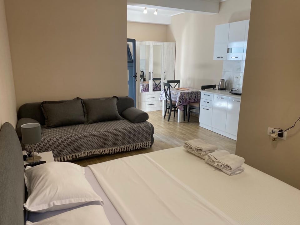Prva linija do mora Villa S&T studio apartman Apartment in Kotor Municipality
