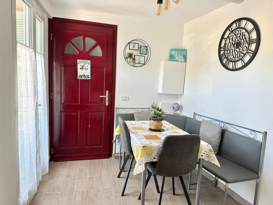 Le Bastion-Plage-vue mer Apartment in Menton