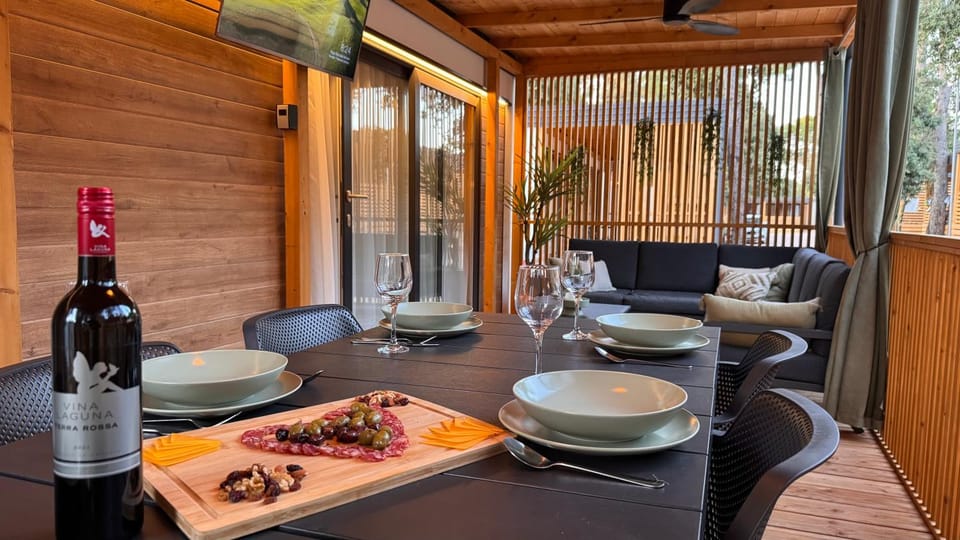 Balcony/Terrace, Dining area