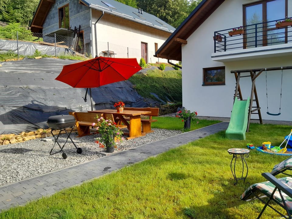 Property building, Garden view, sunbed