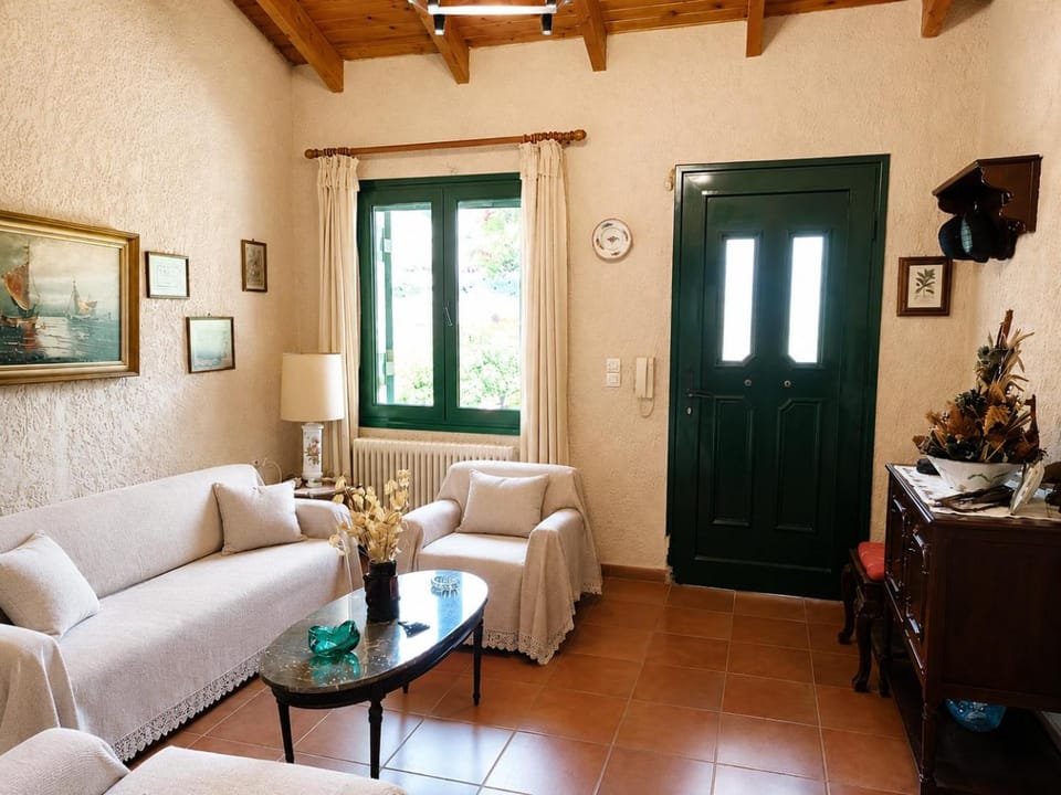 TV and multimedia, Living room, pet friendly, air conditioner