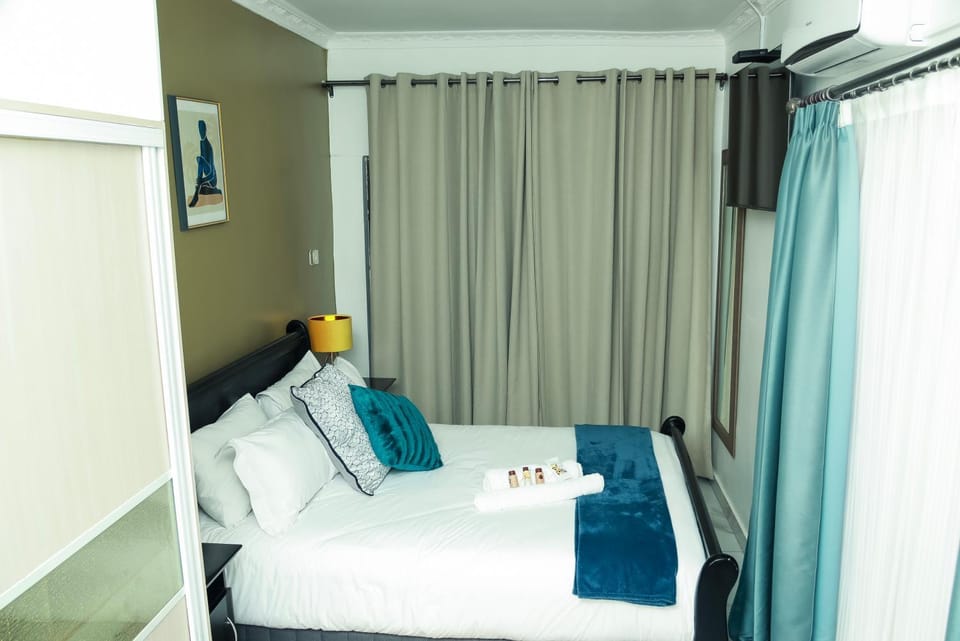 Elmorta Inn Tsholofelo Guesthouse Bed and Breakfast in North West, South Africa