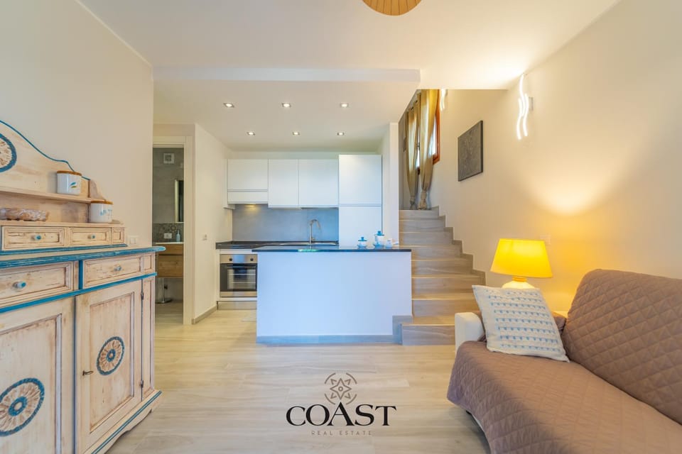 Kitchen or kitchenette, Seating area