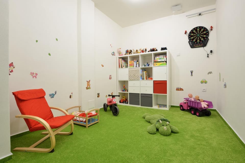 Game Room, Kids's club