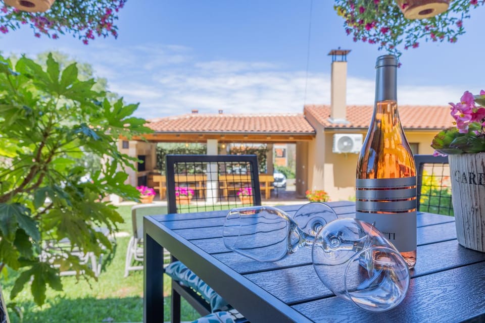 Patio, Garden, Garden view