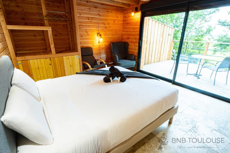 ORBIS - "Le Chalet des coteaux" - Cadre magnifique - Terrasse sans vis-à-vis - Parking privé - WiFi Apartment in Occitanie