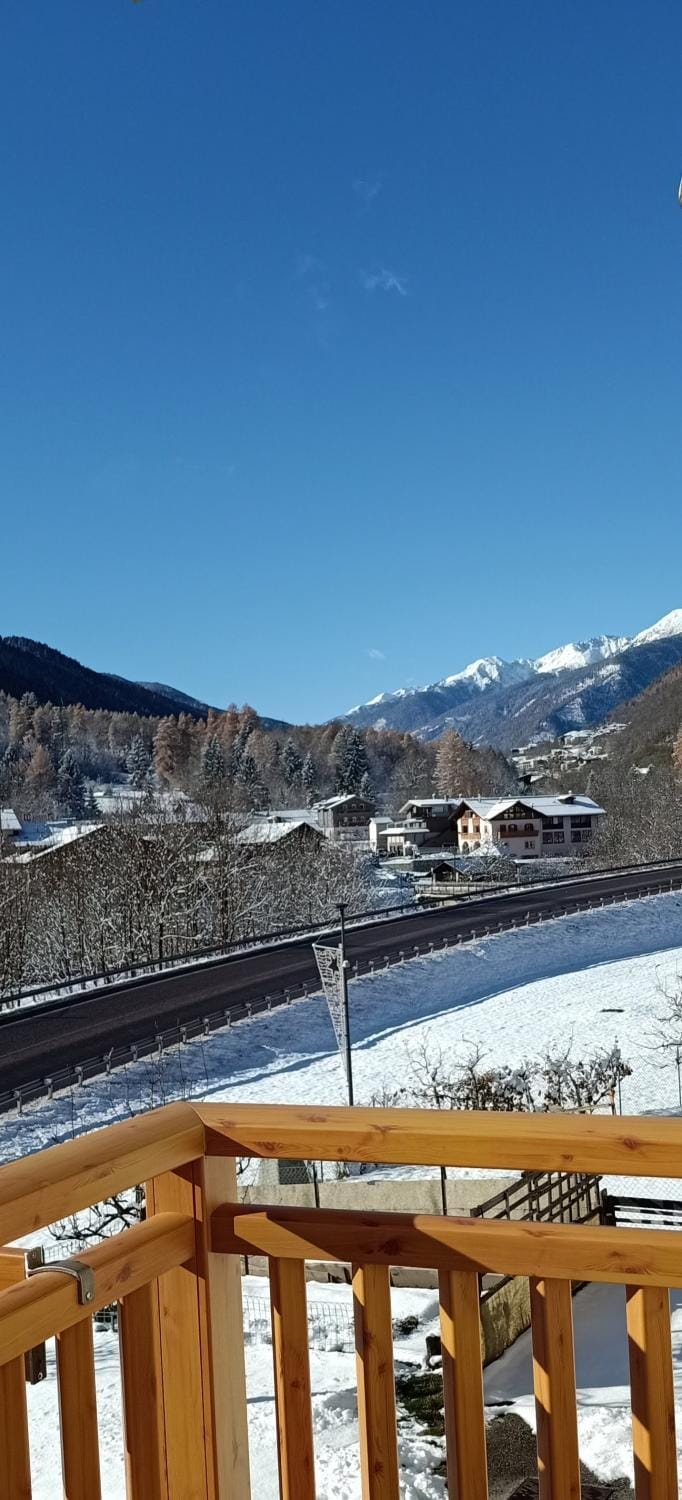 Property building, Winter, Skiing, Living room, Photo of the whole room