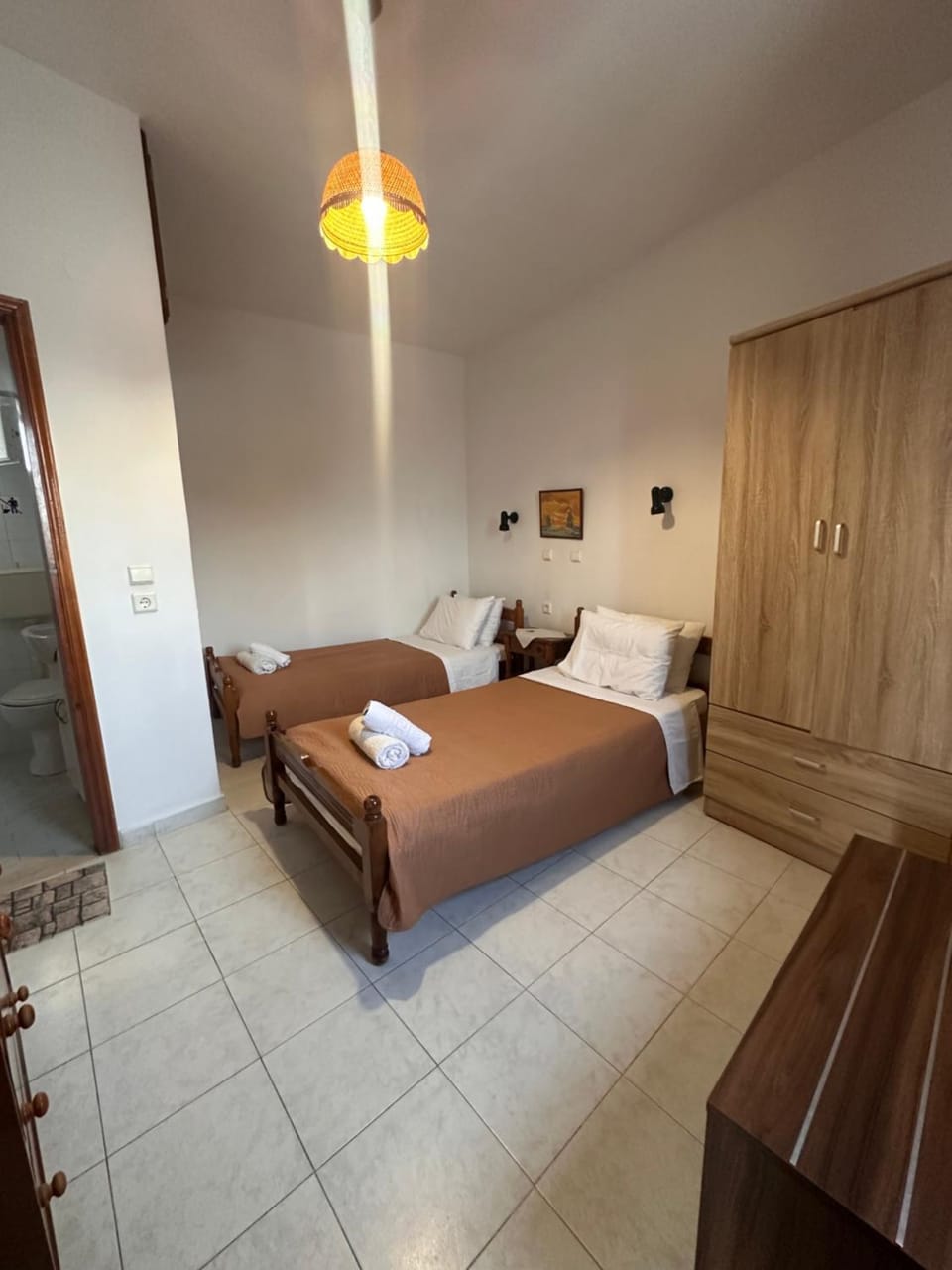 Bed, Photo of the whole room