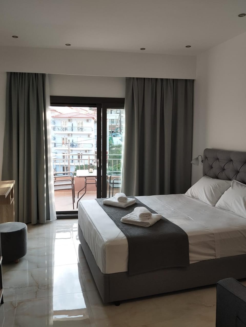 MARMO Premium Studios Apartment in Halkidiki