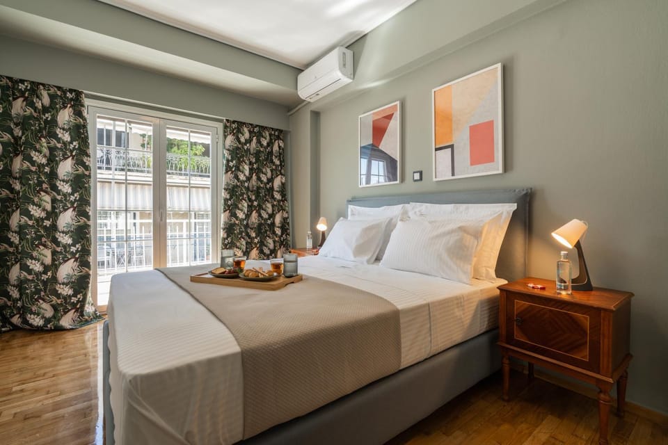 Bed, Photo of the whole room, Bedroom, air conditioner