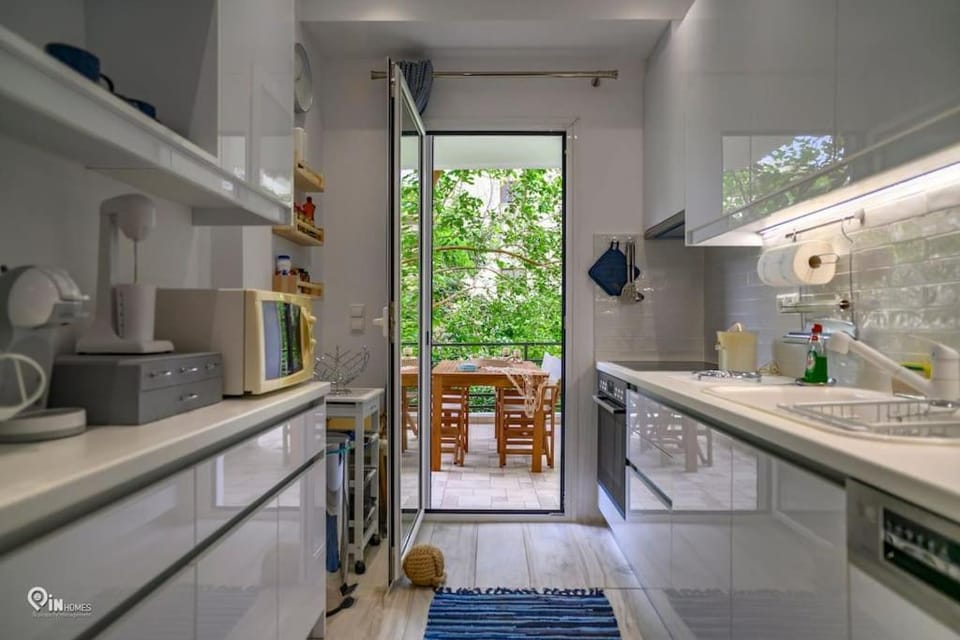 Blue Ocean - Luxury Seaside Vibe Retreat in Nea Makri Apartment in East Attica Regional Unit, Greece