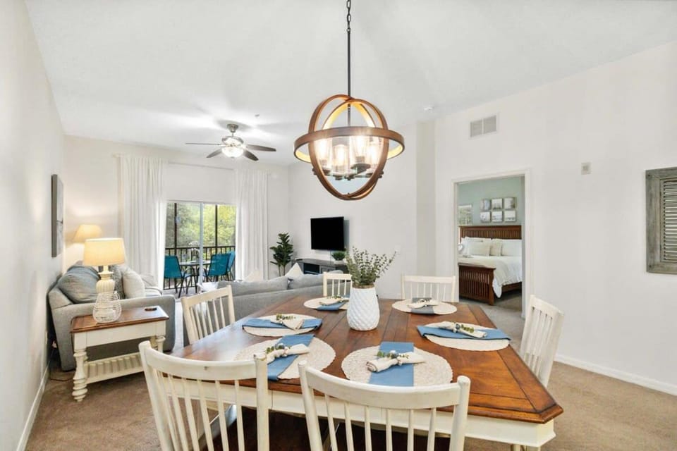 Second floor upgraded condo in Bahama Bay 2 bedrooms House in Polk County