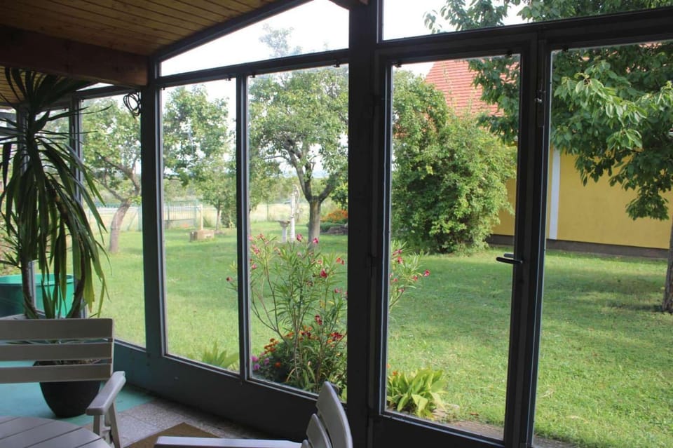 Golden Rose Apartman Country House in Hungary