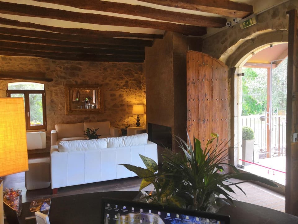 Day, Lobby or reception