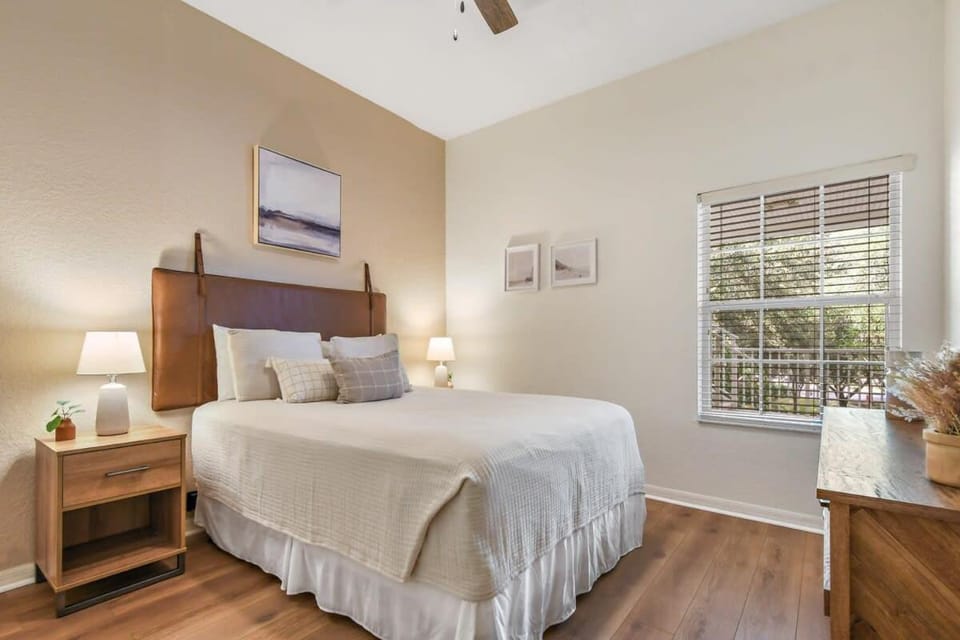Bahama Bay 3 bedrooms Completely renovated House in Four Corners