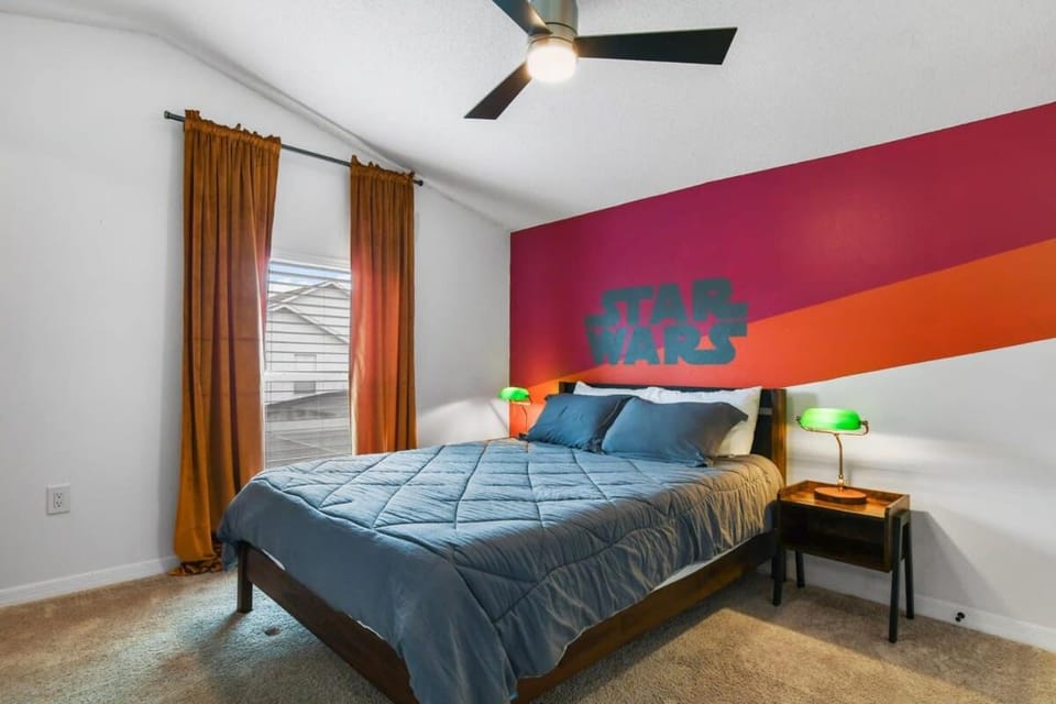 Attention Star Wars fans Amazing 6 BR pool House in Kissimmee
