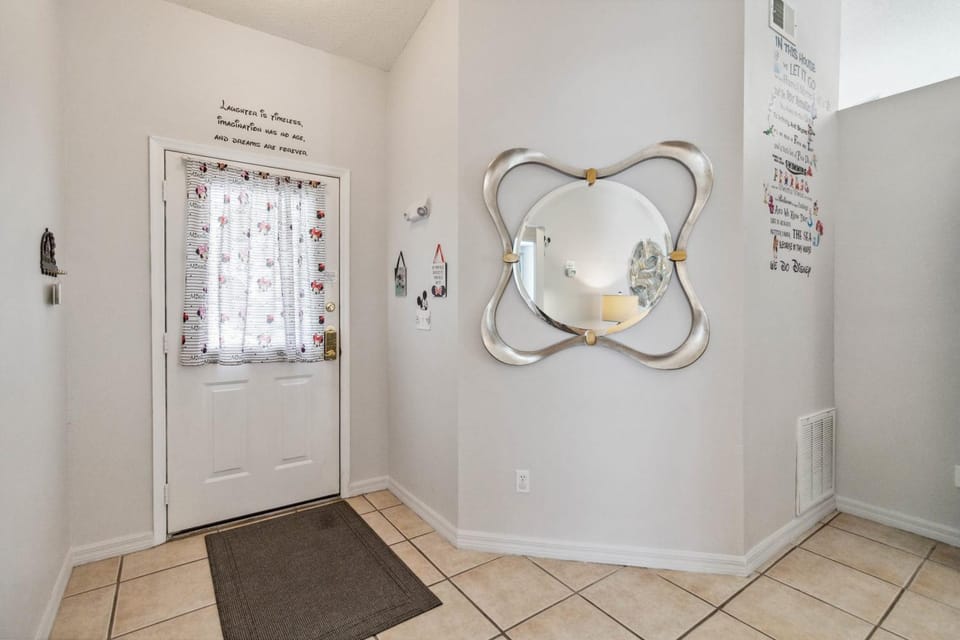 Indian Ridge- 4 bedroom home with Game Room House in Four Corners