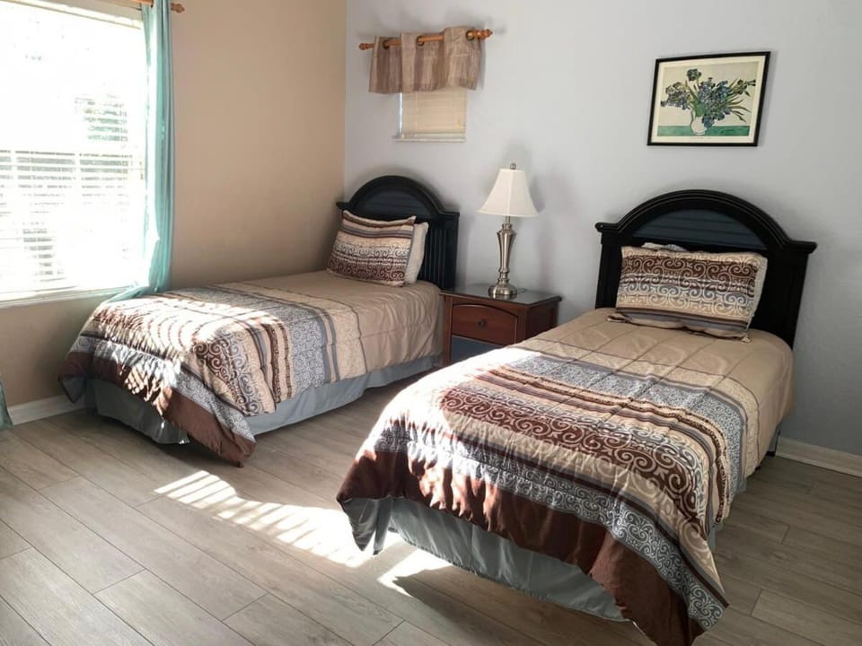 Bahama Bay- Two bedrooms condo fully equipped House in Polk County