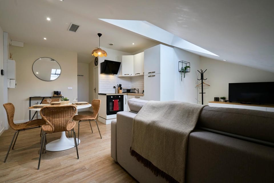 Living room, Dining area, stove, kitchen