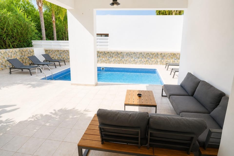 Sunshine Villa Kapparis Villa in Paralimni