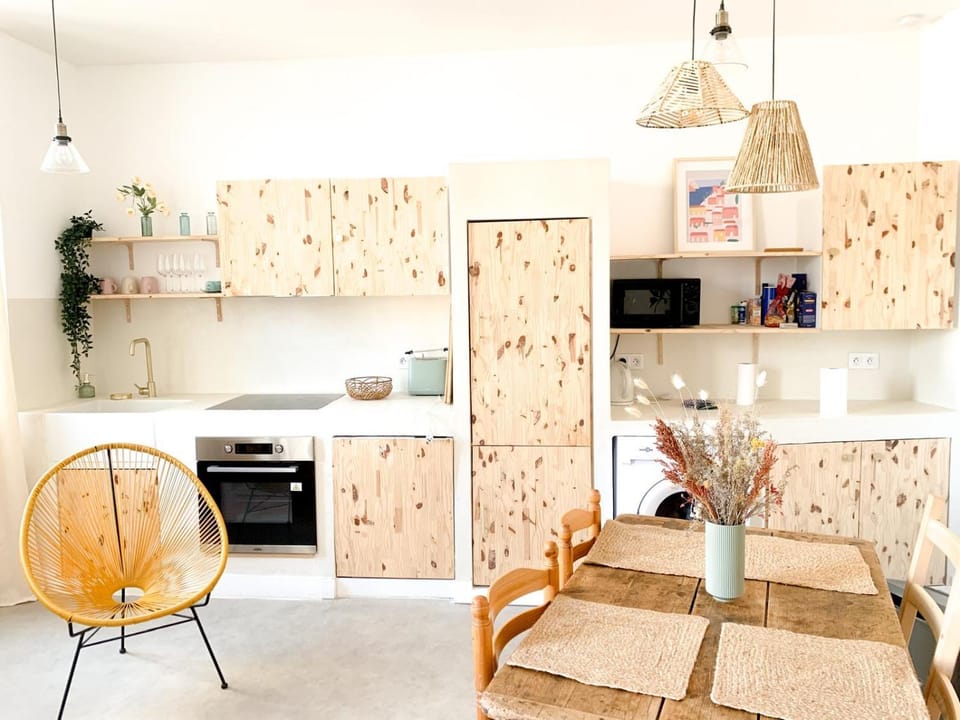 Kitchen or kitchenette, kitchen, kitchen