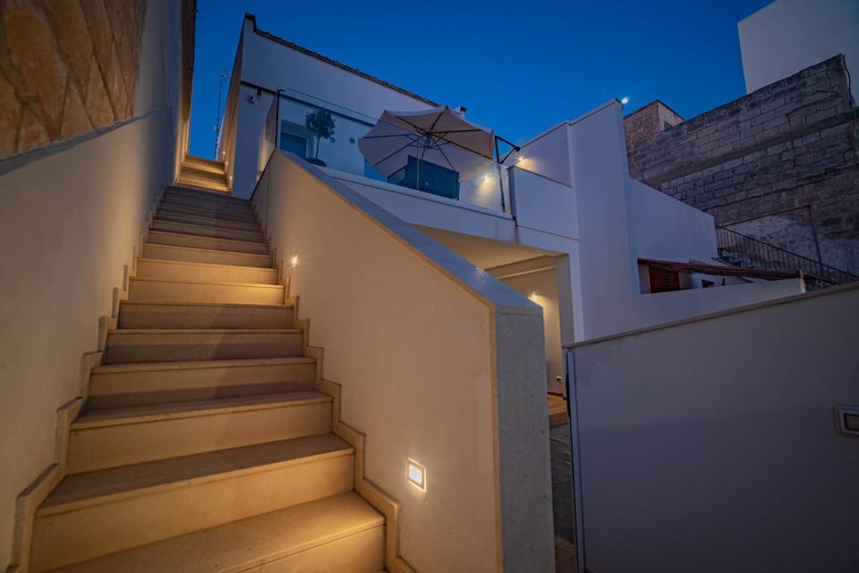 Property building, Night