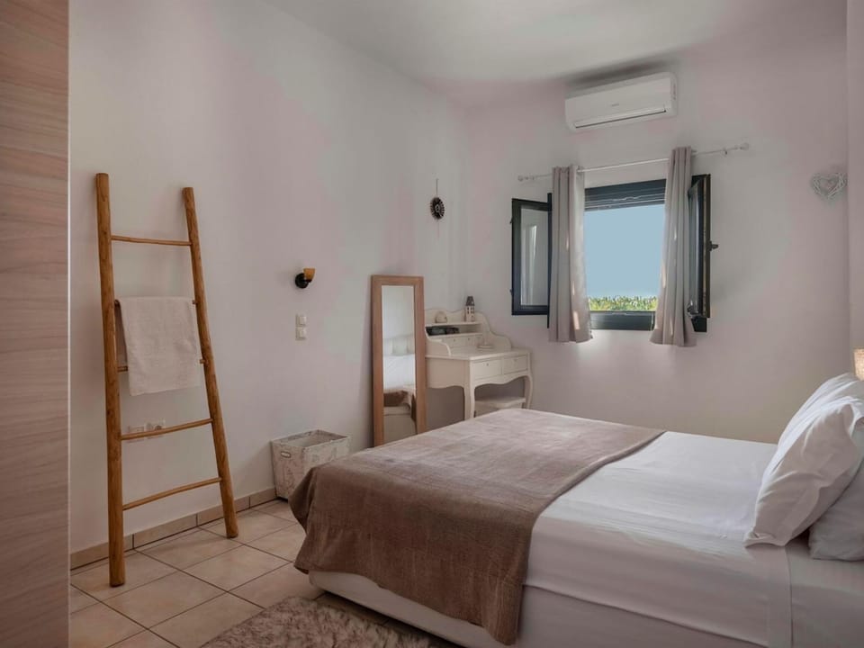 Villa Franca Ideal for wedding parties Apartment in Paros, Greece
