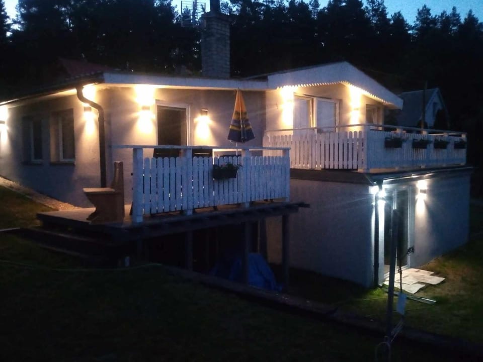 Apartament niebieski nad jeziorem PZW Kazub Apartment in Pomeranian Voivodeship